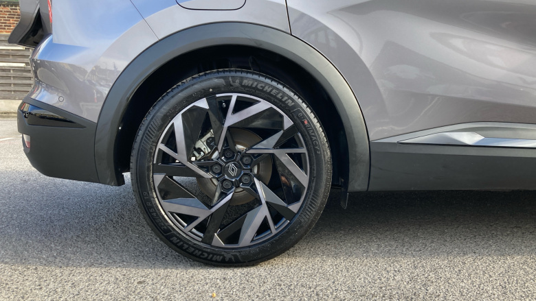 Renault Symbioz 1.6 E-Tech FHEV 145 Iconic Esprit Alpine 5dr Auto Hybrid Estate